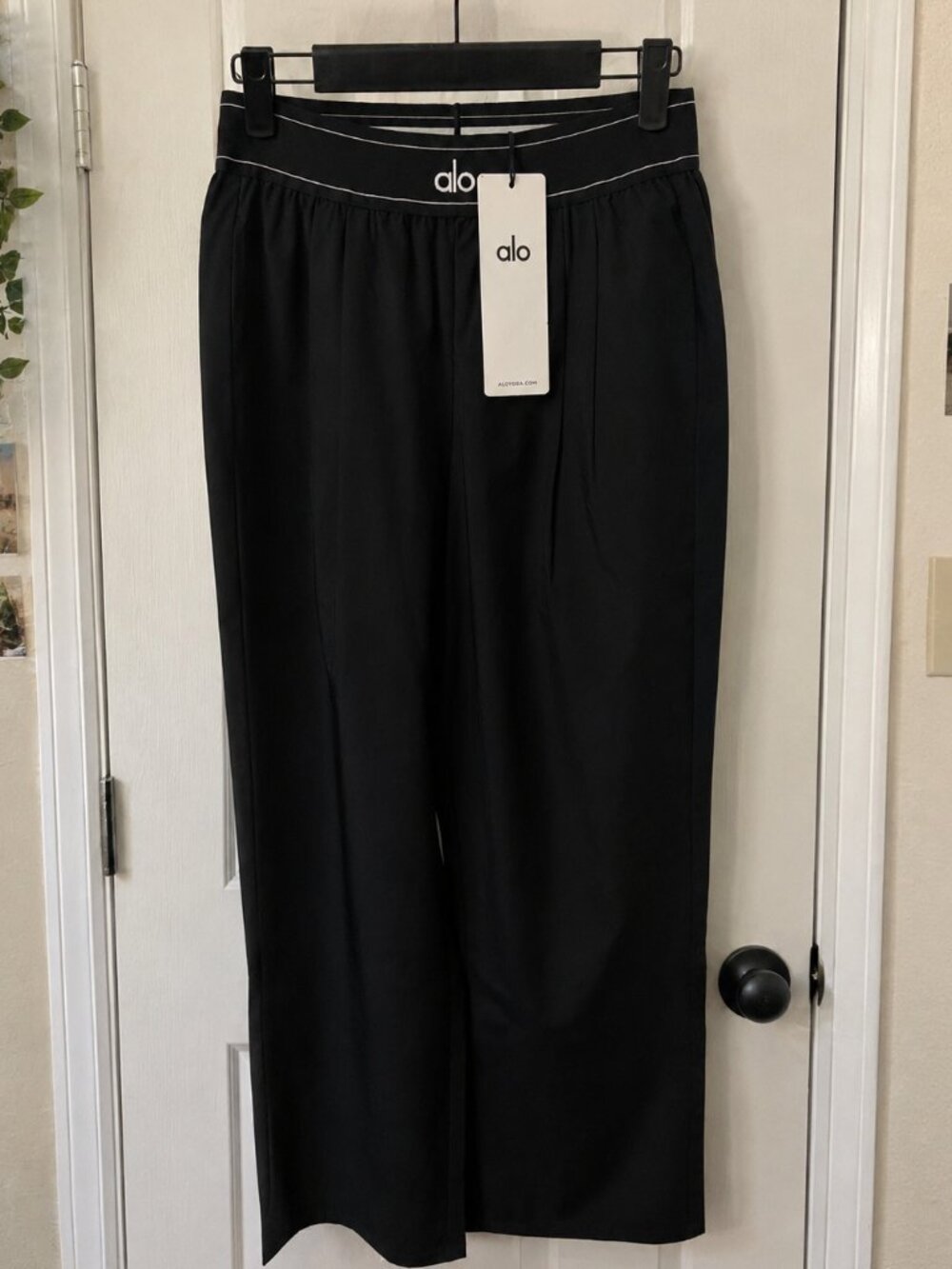NWT Alo Yoga Black Suit Up Trouser 📚 Y2K Athleisure Home Office (Regular 30")🌱